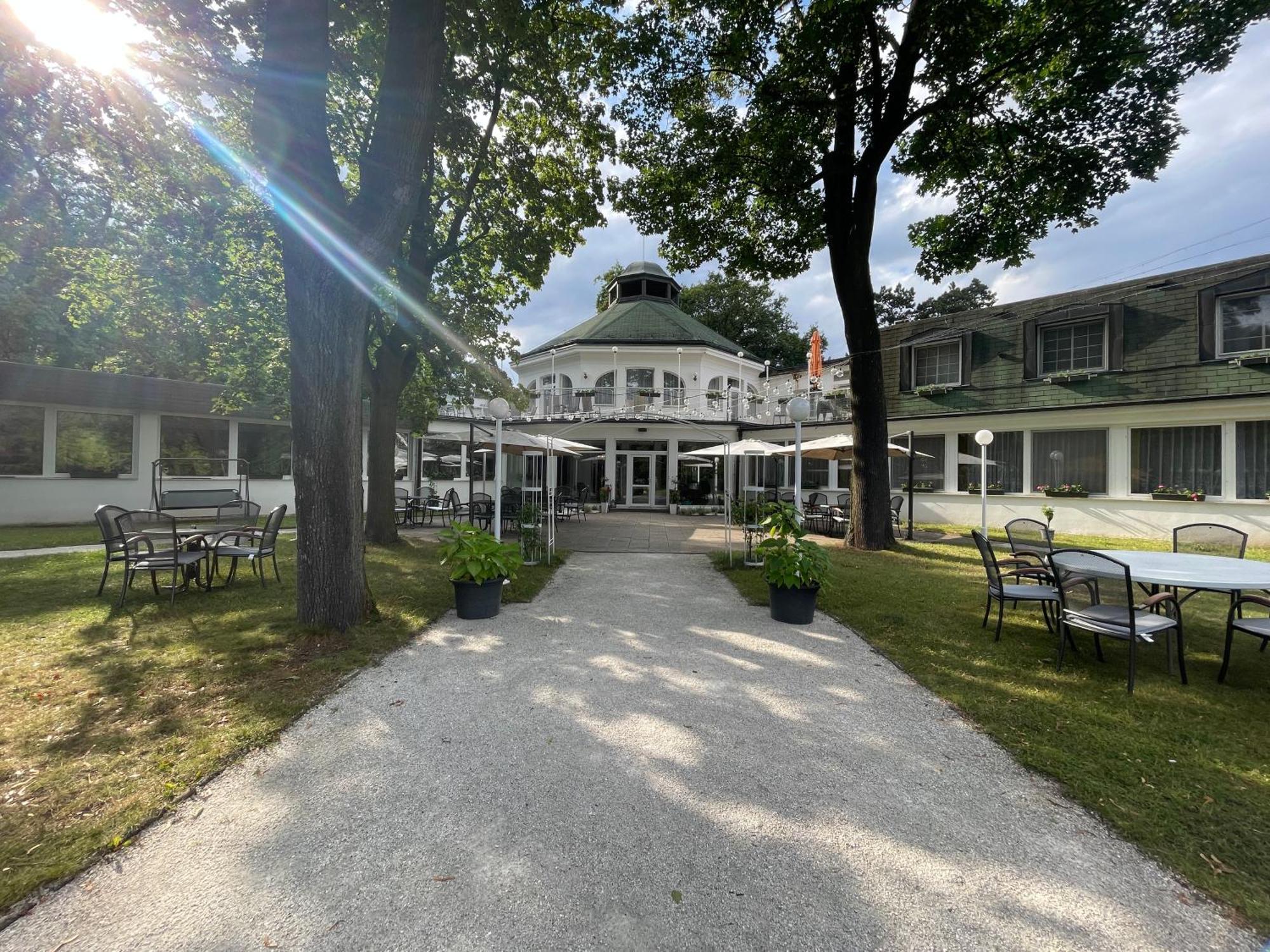 Hotel Ostrov Nymburk Exterior foto